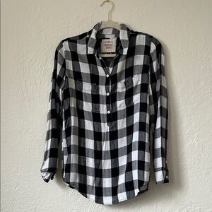 SO Black and White Buffalo Plaid Button-Down Shirt